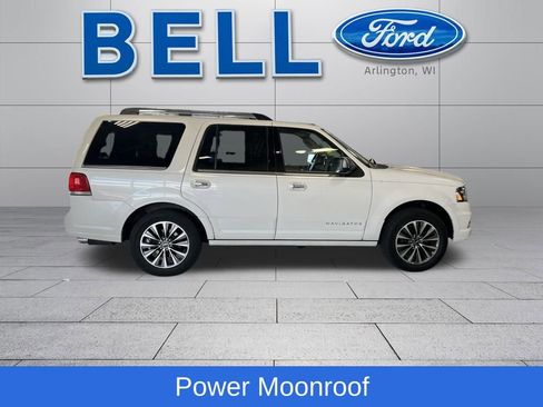 Used 2015 Lincoln Navigator 4WD image 3