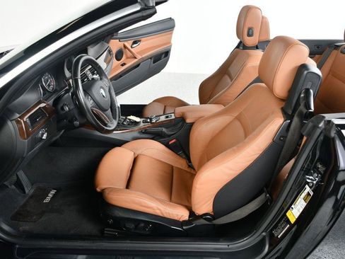 Used 2009 BMW 335i Convertible RWD image 34