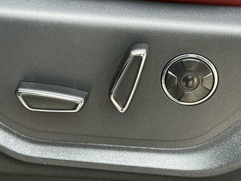 Used 2022 Ford F450 Platinum w/ FX4 Off-Road Package image 22