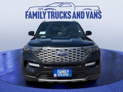 Used 2023 Ford Explorer Platinum w/ Technology Package AWD/4WD image 8
