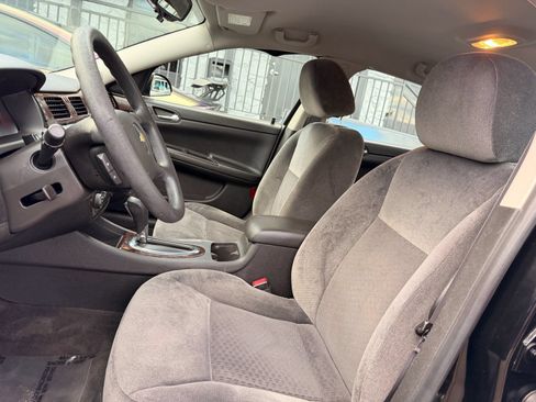 Used 2016 Chevrolet Impala LT FWD image 17