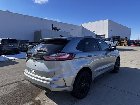 Certified 2024 Ford Edge ST-Line AWD/4WD image 4
