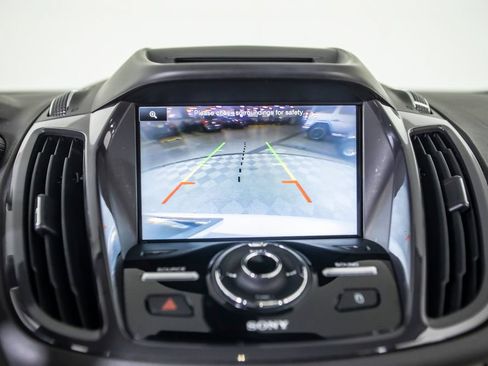 Used 2013 Ford C-MAX SEL FWD image 25