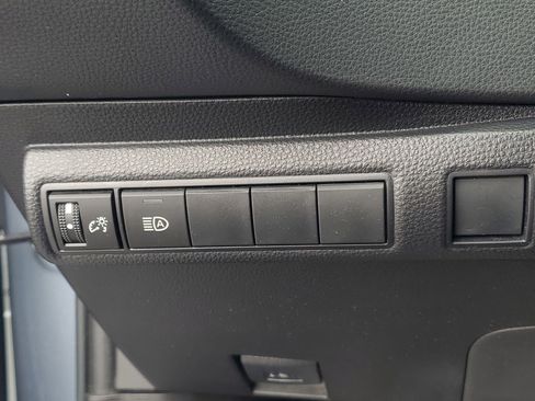 Used 2022 Toyota Corolla LE FWD image 14