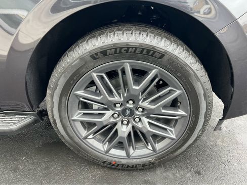 New 2026 Ford Expedition Max Platinum w/ Stealth Appearance Package image 16