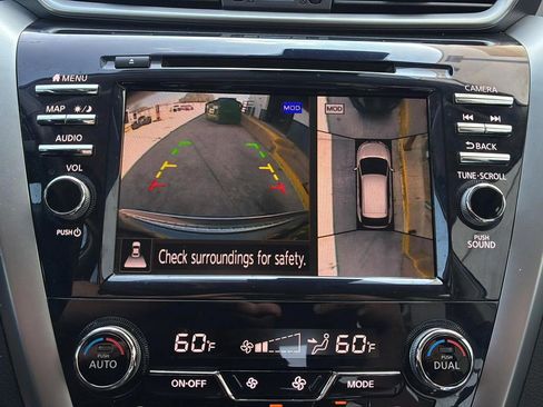 Used 2024 Nissan Murano SL FWD image 16