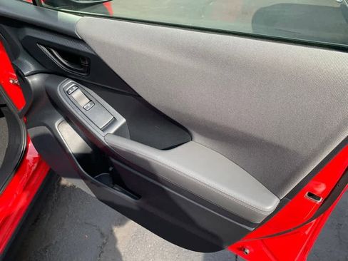 Used 2024 Subaru Crosstrek 2.0i Premium AWD/4WD image 15