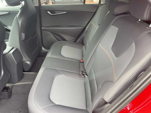 New 2026 Kia Niro LX FWD image 7