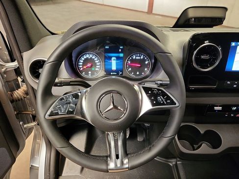 New 2025 Mercedes-Benz Sprinter 2500 image 13