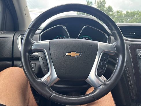 Used 2016 Chevrolet Traverse LT w/ Style and Technology Package AWD/4WD image 19