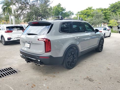 Certified 2022 Kia Telluride EX w/ EX Premium Package image 6