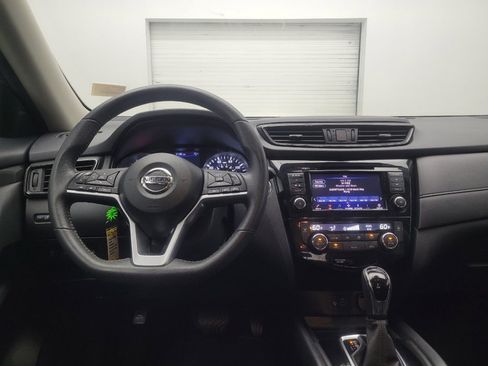 Used 2019 Nissan Rogue SV FWD image 22