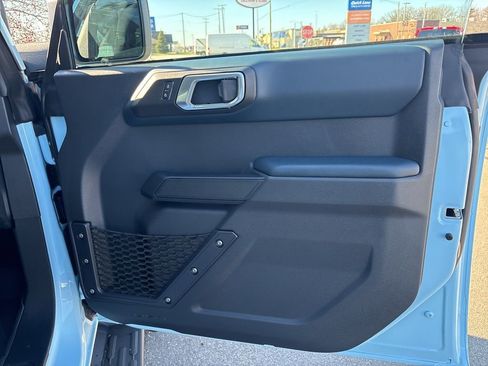 New 2025 Ford Bronco Heritage Edition image 27