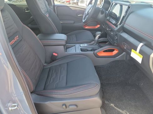 New 2026 Nissan Frontier PRO-4X w/ Pro-4x Convenience Package image 11