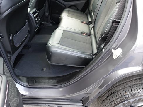 Used 2024 Jeep Grand Cherokee Altitude AWD/4WD image 25