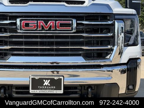 New 2026 GMC Sierra 2500 SLE w/ SLE Value Package; AWD/4WD image 8