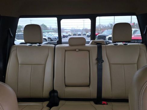 Used 2022 Ford F250 Lariat w/ Chrome Package image 30