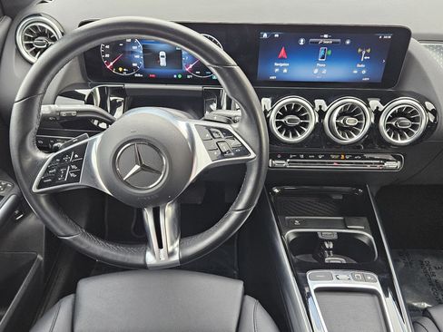 Certified 2025 Mercedes-Benz GLA 250 image 25