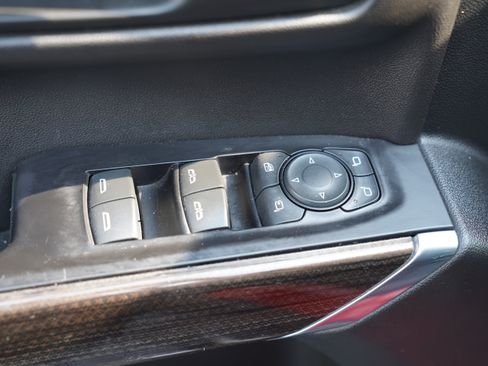 Used 2019 Chevrolet Silverado 1500 Custom Trail Boss AWD/4WD image 14