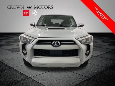 Used 2023 Toyota 4Runner TRD Off-Road image 2