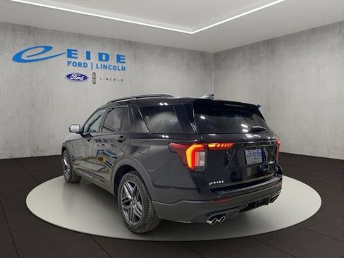 Certified 2025 Ford Explorer ST AWD/4WD image 8