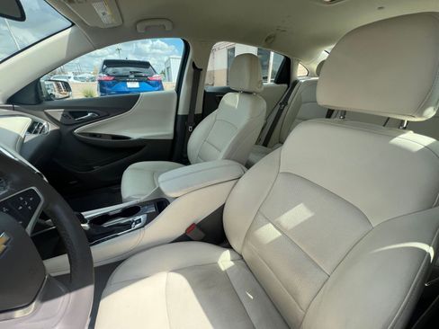 Used 2024 Chevrolet Malibu LT image 36