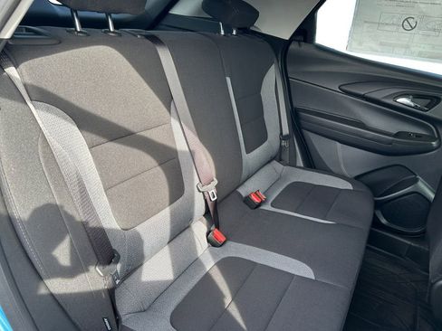 New 2026 Chevrolet TrailBlazer LT w/ LT Cold Weather Package FWD image 18