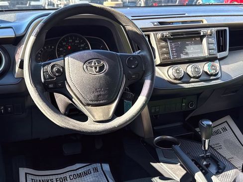 Used 2015 Toyota RAV4 LE image 12