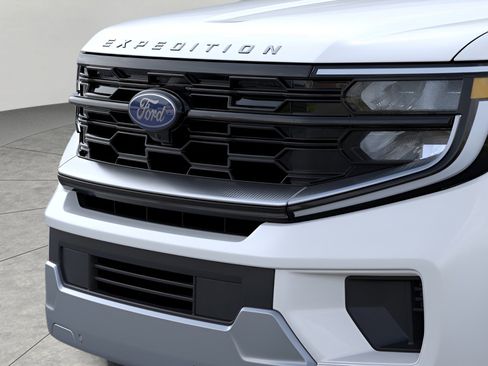 New 2026 Ford Expedition Max Platinum w/ Platinum Ultimate Package AWD/4WD image 17