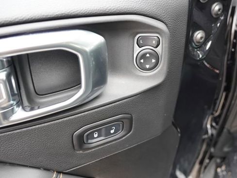 Certified 2025 Jeep Wrangler Unlimited Sahara w/ Safety Group image 20