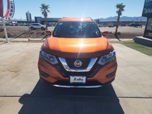 Used 2019 Nissan Rogue SV AWD/4WD image 9