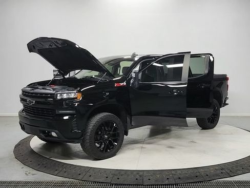 Used 2022 Chevrolet Silverado 1500 RST w/ Z71 Off-Road Package AWD/4WD image 11