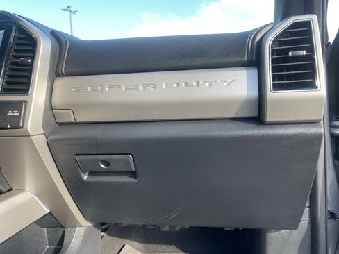 Used 2022 Ford F250 Lariat w/ Tremor Off-Road Package image 35