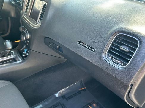 Used 2023 Dodge Charger SXT image 31