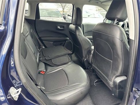 Certified 2019 Jeep Compass Latitude image 10