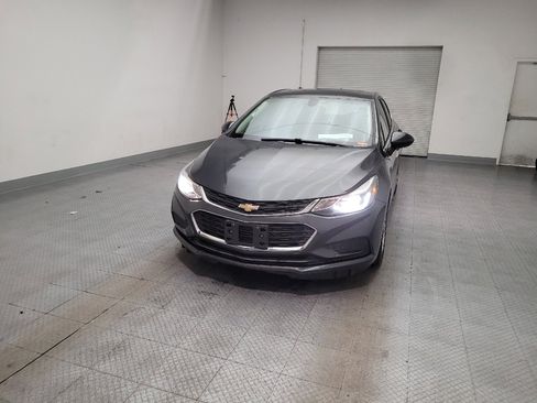 Used 2017 Chevrolet Cruze LT w/ Sun And Sound Package FWD image 15