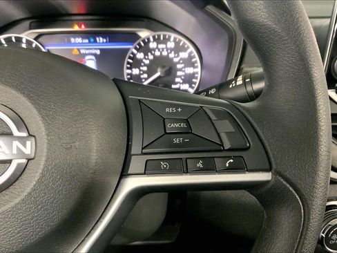 Used 2025 Nissan Altima 2.5 SV image 19