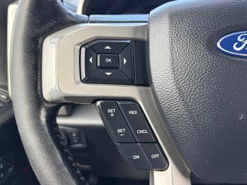 Used 2019 Ford F250 Lariat w/ Lariat Value Package AWD/4WD image 27