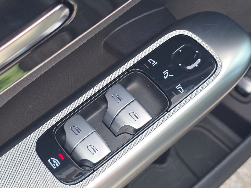 Certified 2026 Mercedes-Benz GLC 300 4MATIC image 29