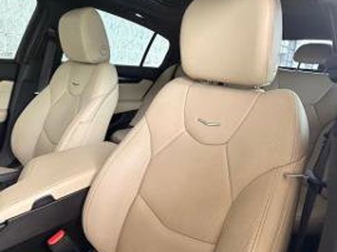 Used 2023 Cadillac CT5 Luxury AWD/4WD image 2