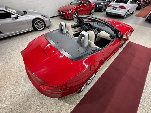 Used 2010 BMW Z4 sDrive35i image 24