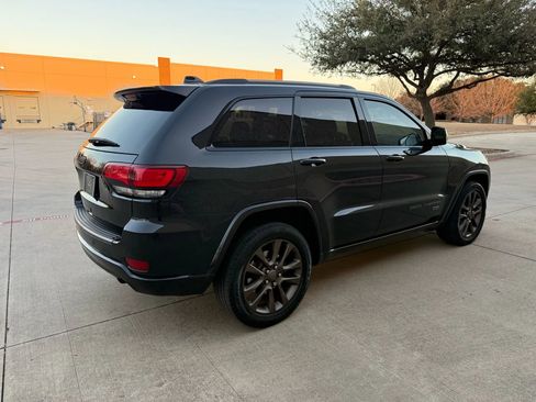 Used 2016 Jeep Grand Cherokee Limited 75th Anniversary image 5