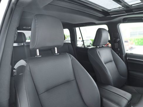 Used 2023 Lexus GX 460 Premium w/ Premium Plus Package AWD/4WD image 40