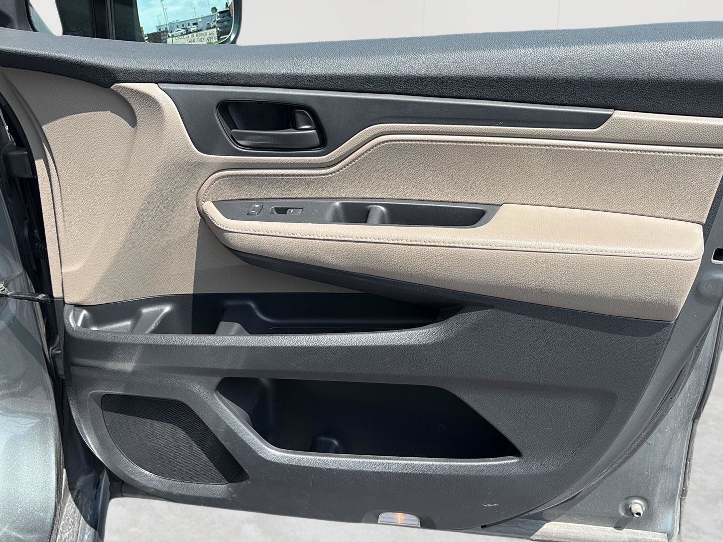 Used 2018 Honda Odyssey EX-L image 21
