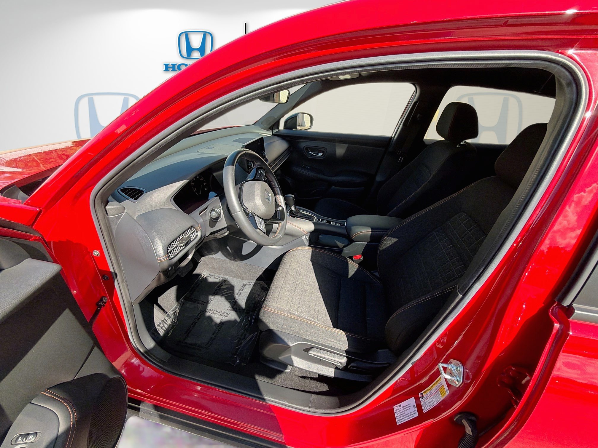 Certified 2025 Honda HR-V Sport image 18