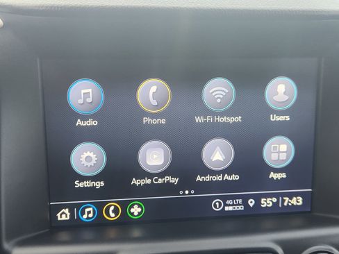 Used 2024 GMC Terrain SLT image 42