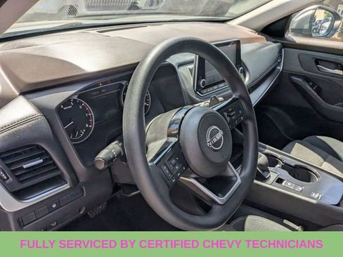 Used 2023 Nissan Rogue SV image 20