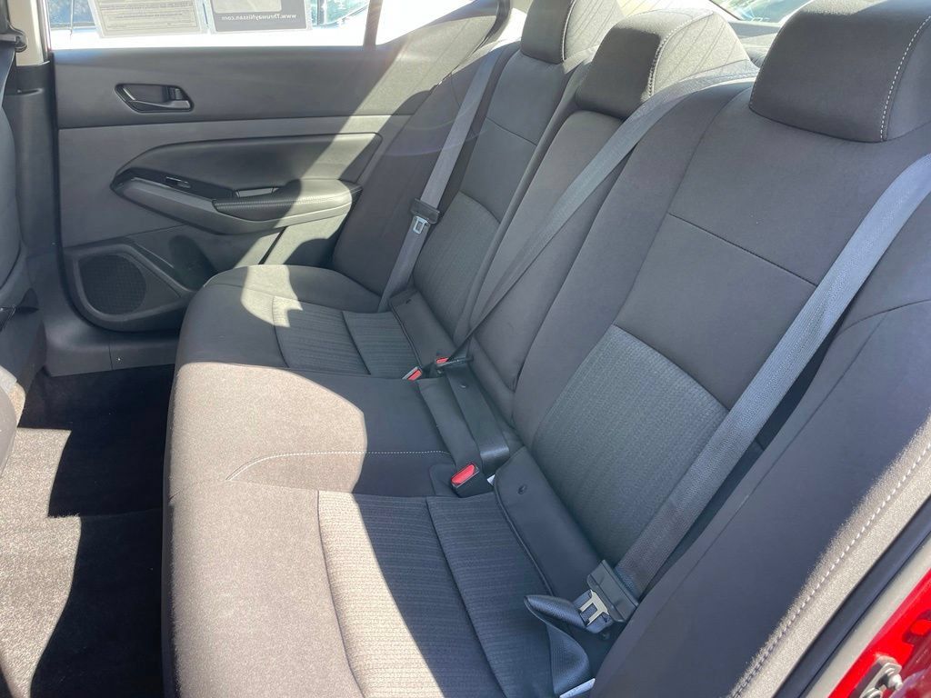 Certified 2023 Nissan Altima 2.5 SV w/ SV Premium Package AWD/4WD image 8