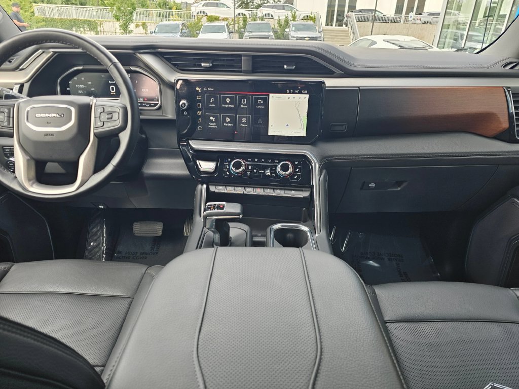Used 2023 GMC Sierra 1500 Denali w/ Technology Package AWD/4WD image 24