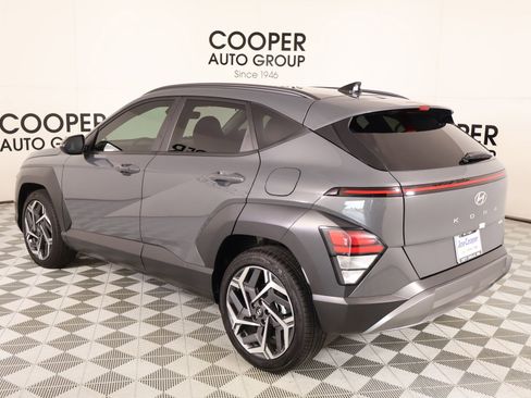 Used 2026 Hyundai Kona SEL Premium FWD image 21